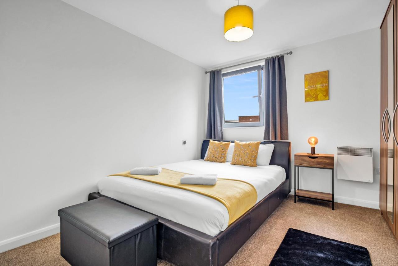 Stylish 4Th Floor 2 Bedroom En Suite City Centre Apartment With Parking By Azura Nights Birmingham Exterior photo